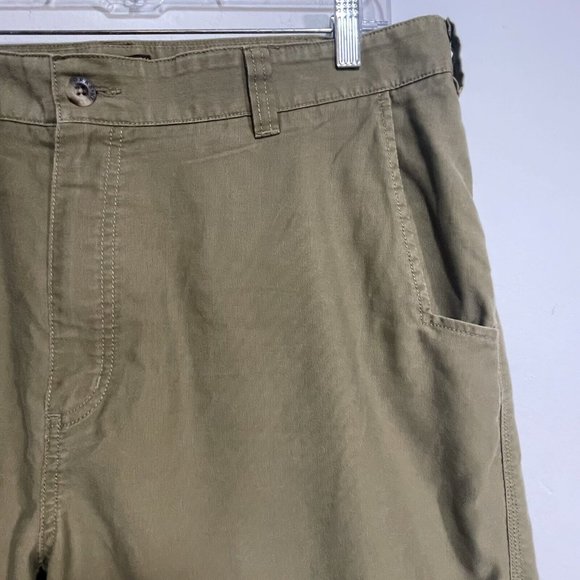 Three Forks Ranch Mens 38 X 30 Green Khaki Pants Brown Faux Suede Pocket Accent - Picture 3 of 8